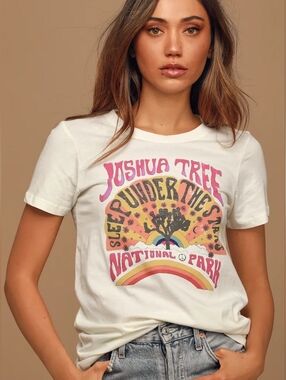 Lulus Graphic Tee